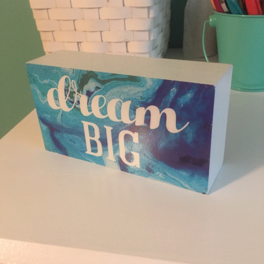 Inspirational Quote Decoration